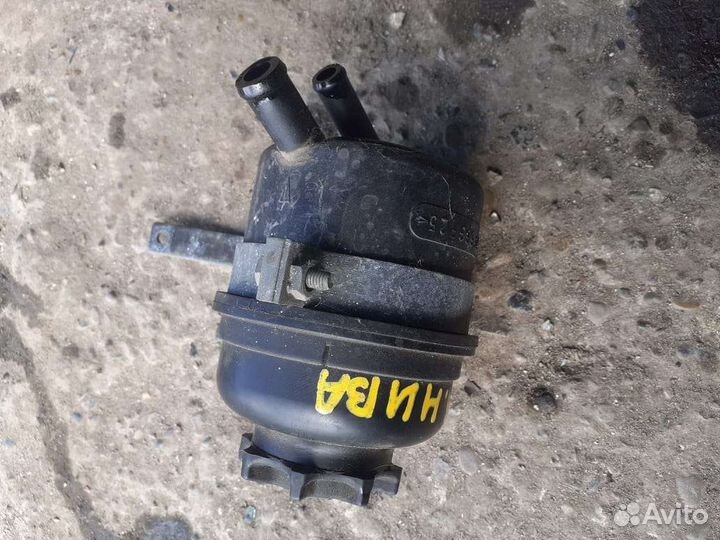 Бачок гура Chevrolet Niva