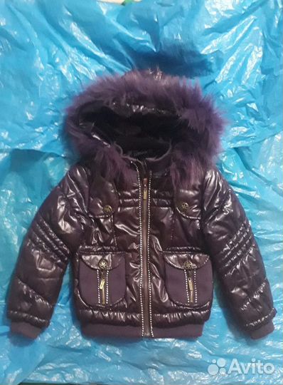 Яркие детские курточки