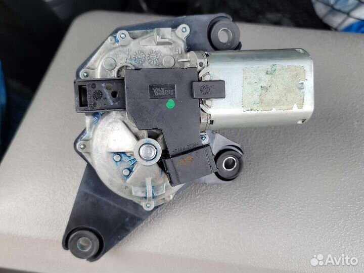 Мотор стеклоочистителя заднего GL X164