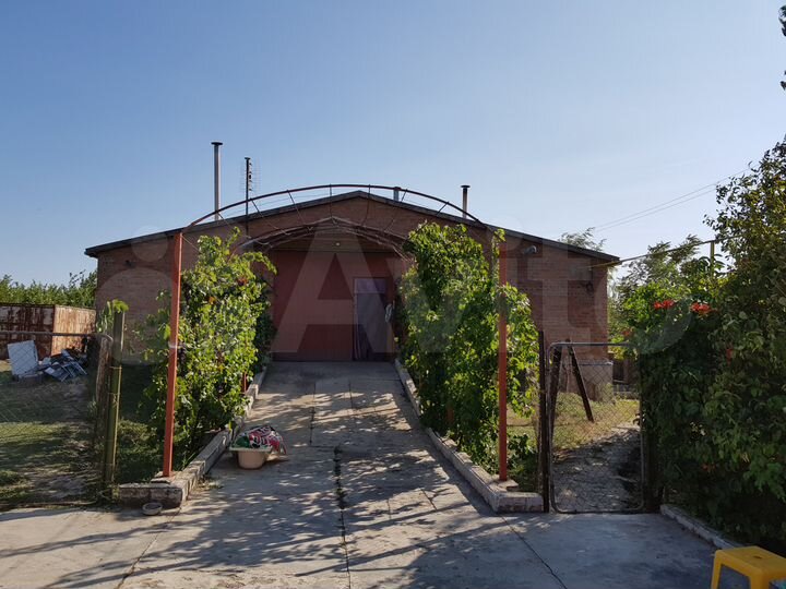 Дом 255 м² на участке 82 сот.