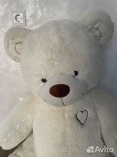 Плюшевый медведь большой, белый