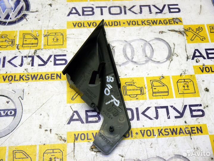 Заглушка зеркала правая S40 Вольво