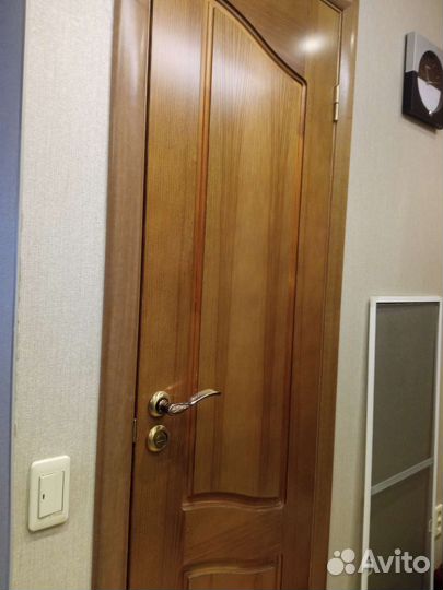 Дверь межкомнатная 600 с коробкой бу шпон дерева