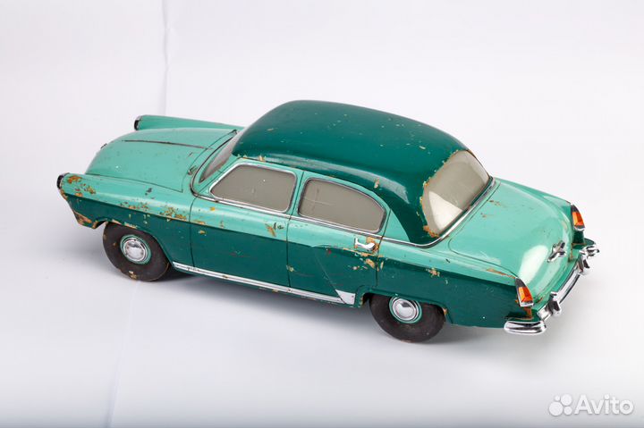 Масштабный макет автомобиля газ-21 