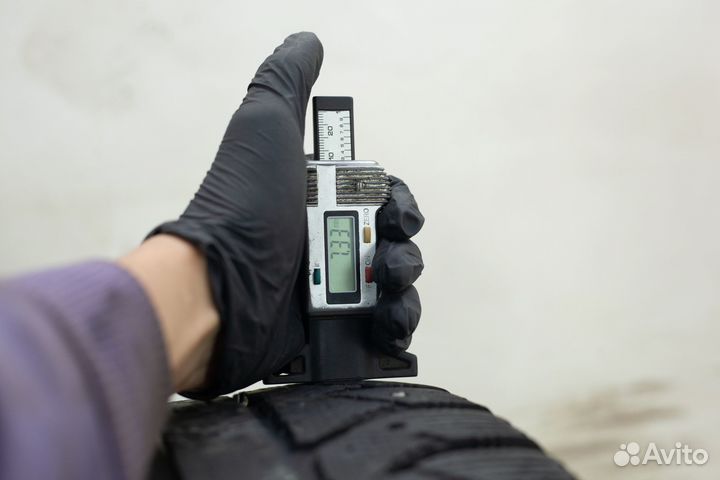 Bridgestone Ice Cruiser 7000 235/65 R17 108T