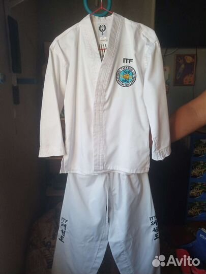 Форма для тхэквондо 140