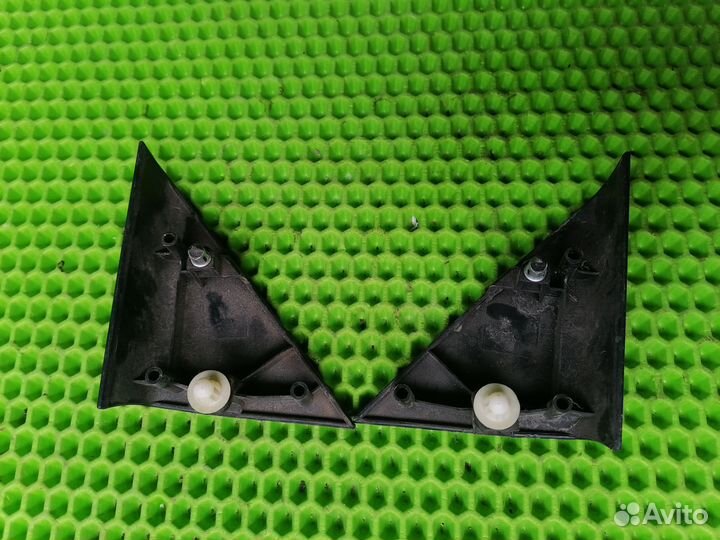 Заглушка зеркала Тойота Марк Х