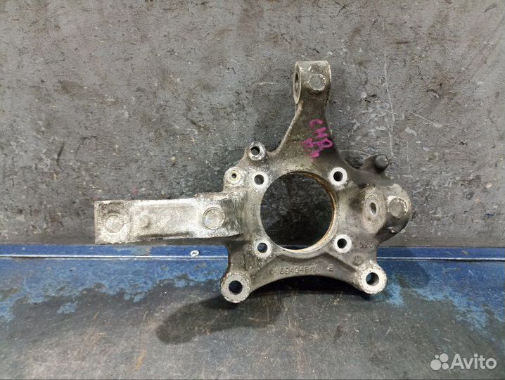 Кулак поворотный правый Chrysler Voyager 4