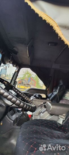 Isuzu CYZ51-Q с КМУ, 2009