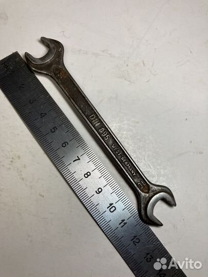 Старинный рожковы ключ