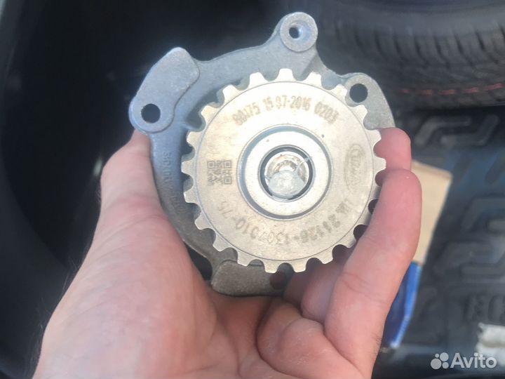 Водяной насос помпа новый