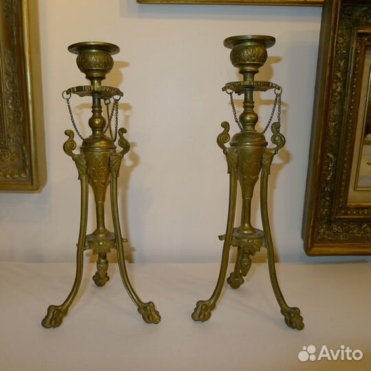 Пара бронзовых подсвечников 19 в