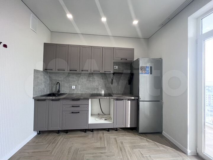 1-к. квартира, 40 м², 8/15 эт.