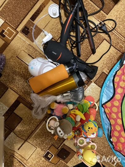 Продам фен, игрушки и кух принадлежности