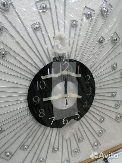 Часы настенные world M1982-70 BL