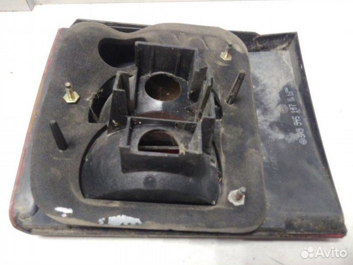 Фонарь задний внутренний левый Volkswagen Passat