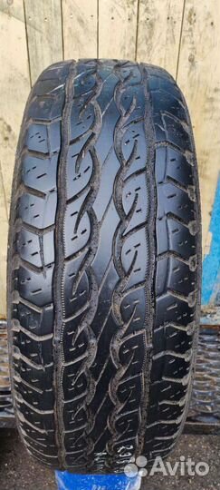 Kumho Road Venture SAT KL61 235/65 R17 108S