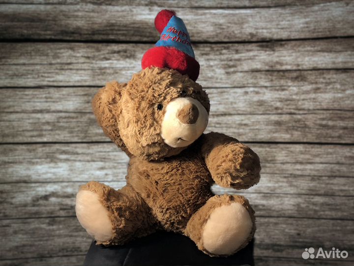 Плюшевый медведь