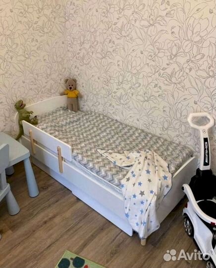 Детская кровать 90х180