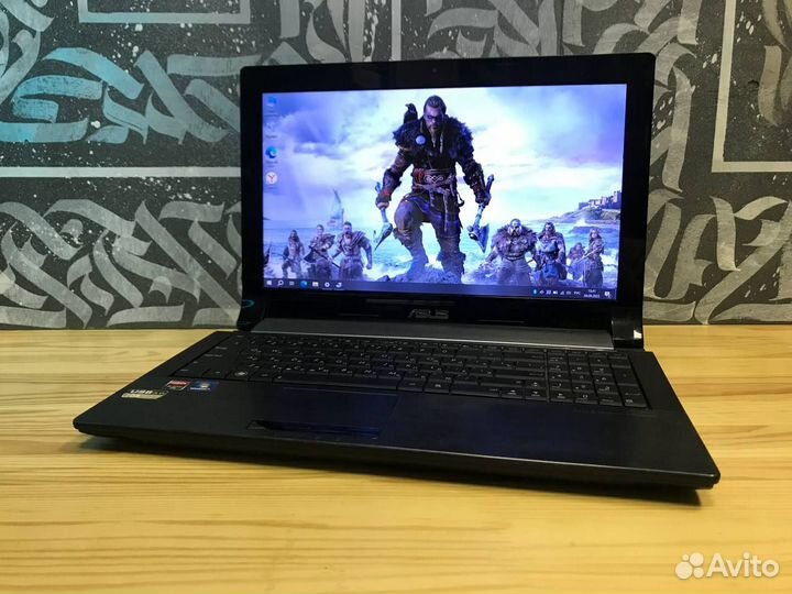 Отличный ноутбук Asus 2видеокарты/6gb/SSD+HDD