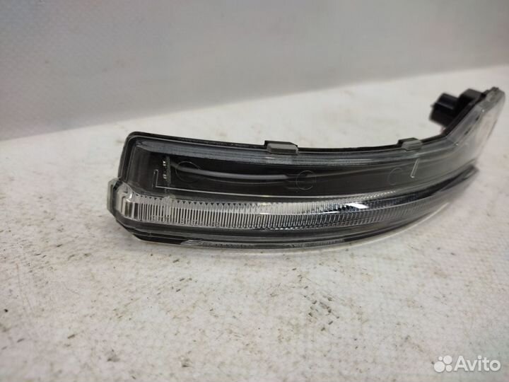 Повторитель зеркала правый Kia Sorento 4 MQ 2020