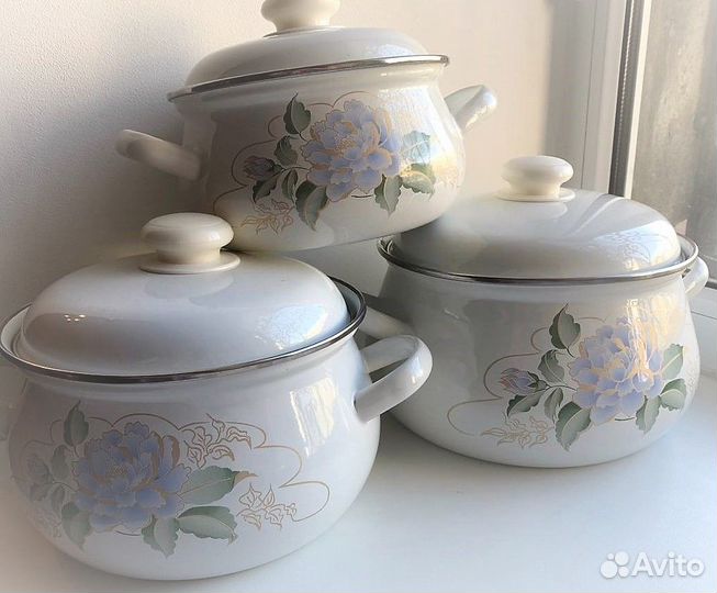 Набор эмалированных кастрюль пионы. 2,3,4 л