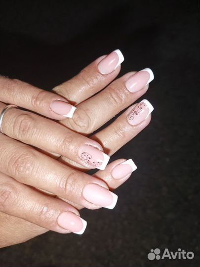 Наращивание ногтей