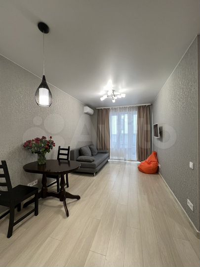 2-к. квартира, 45 м², 8/25 эт.