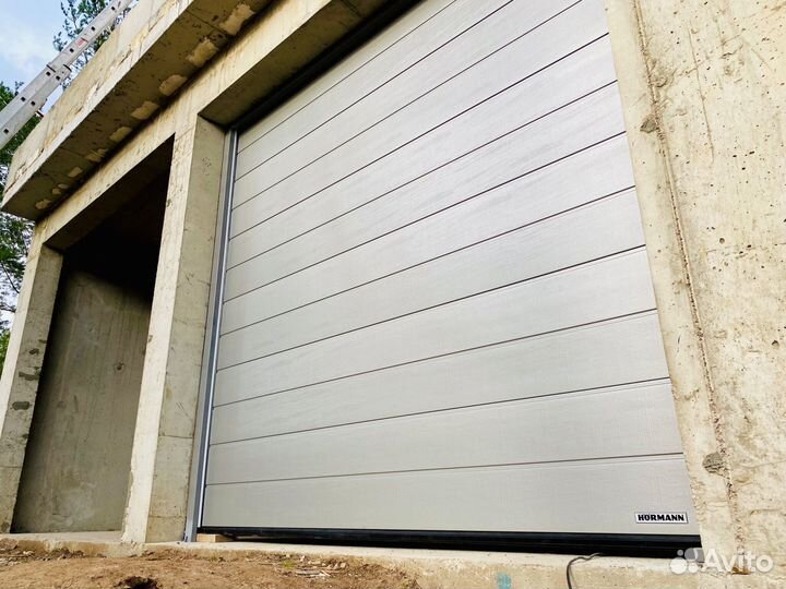 Секционные ворота под ключ