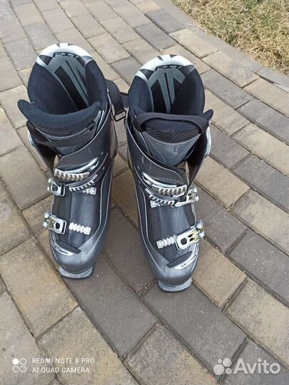 Горнолыжные ботинки salomon