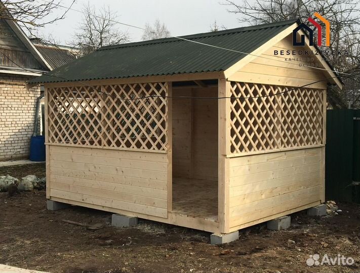 Беседка с мангальной зоной