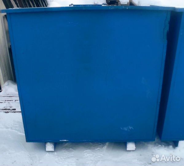 Мусорный контейнер металлический