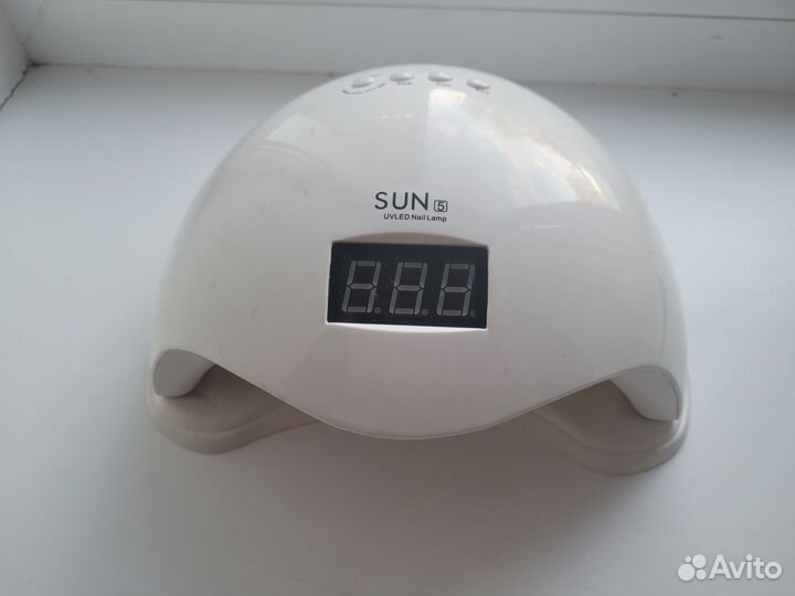 Лампа для сушки ногтей