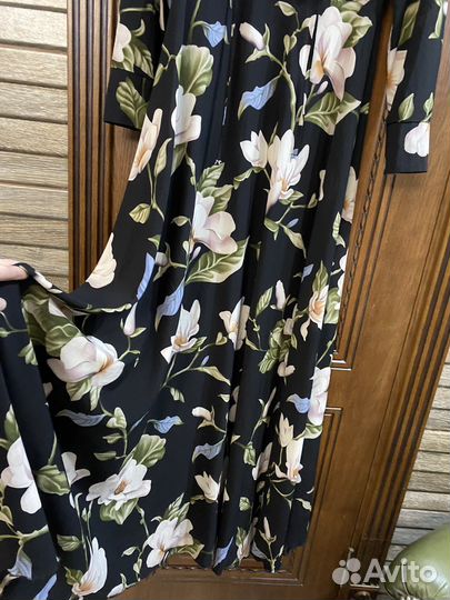 Платье valentino 44 46