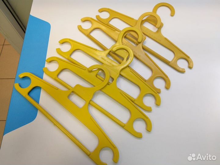 Вешалки плечики