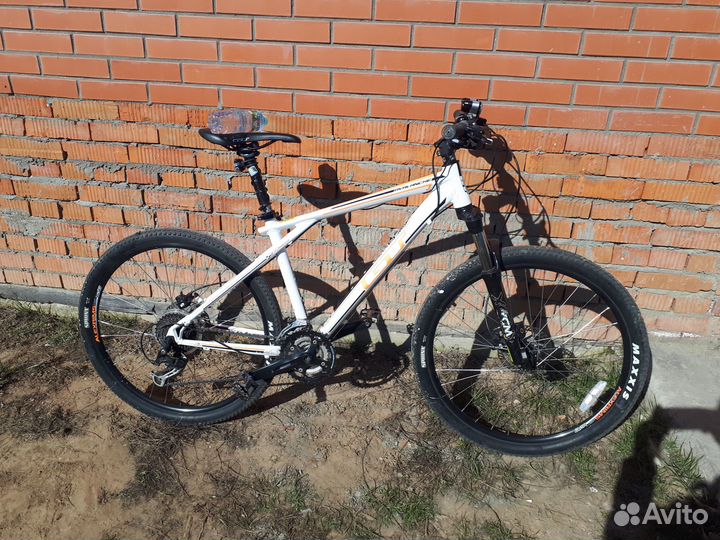 Велосипед GT avalanche 3.0