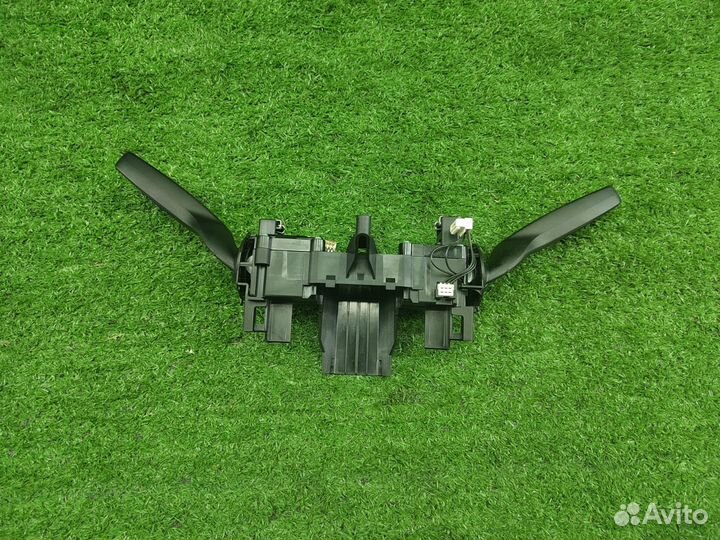 Переключатели подрулевые (стрекоза) Audi Q3 8U