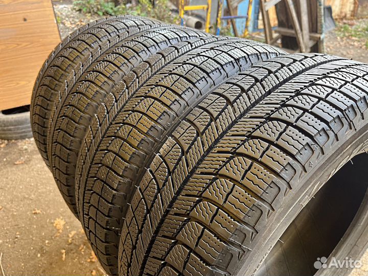 Michelin X-Ice 3 185/65 R15 92T