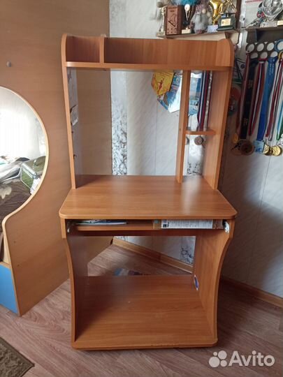 Компьютерный стол бу