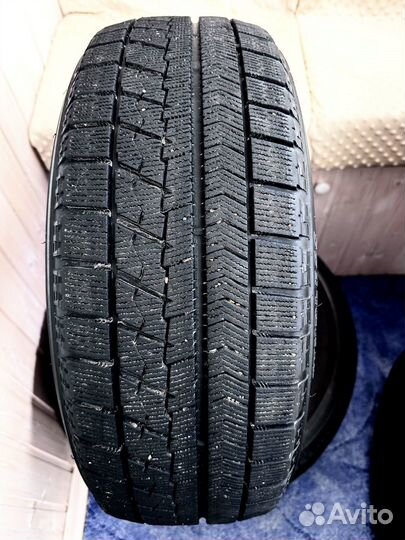 Bridgestone Blizzak VRX 205/60 R16 92S