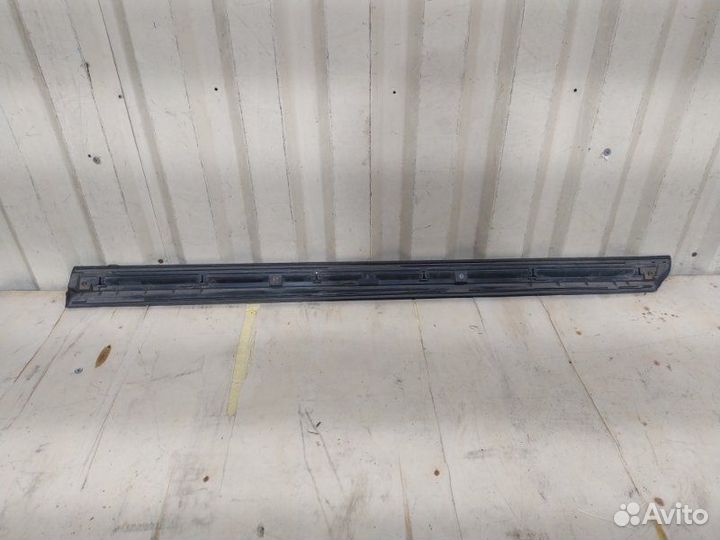 Накладка двери передняя левая Infiniti Qx70 S51