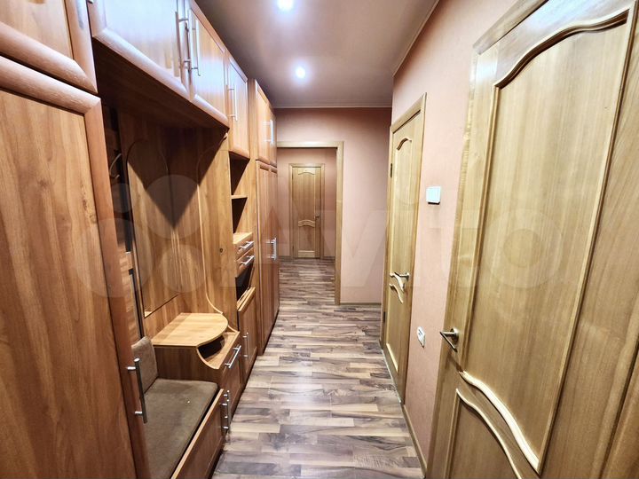 2-к. квартира, 60 м², 2/9 эт.