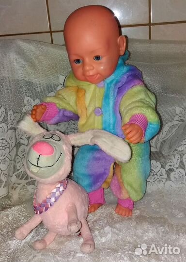 Кукла пупс и зайчик