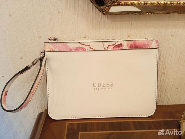 Косметичка Guess