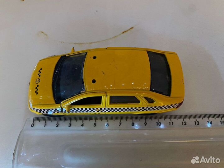 LADA Kalina 1:32 модель Welly