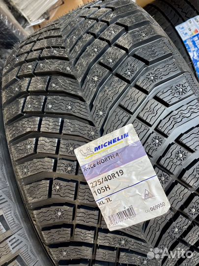 Michelin X-Ice North 4 245/45 R19 и 275/40 R19 102H