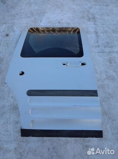 Дверь сдвижная правая Форд Торнео Коннект