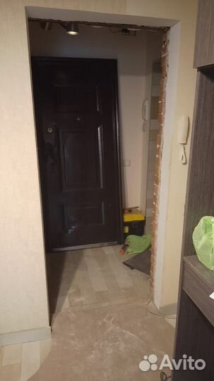 Дверь металлическая в квартиру входная