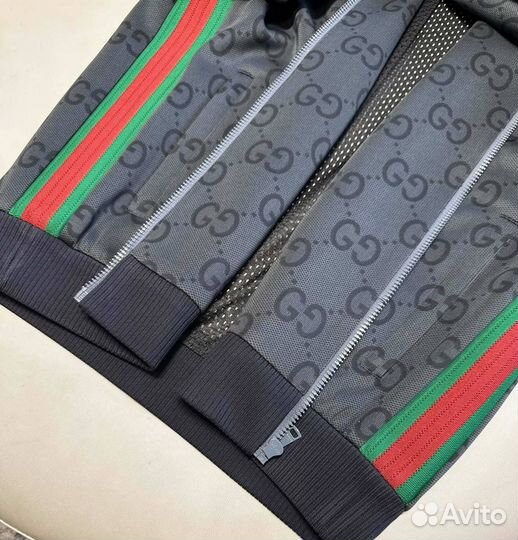 Куртка с капюшоном и узором Gucci Jumbo GG