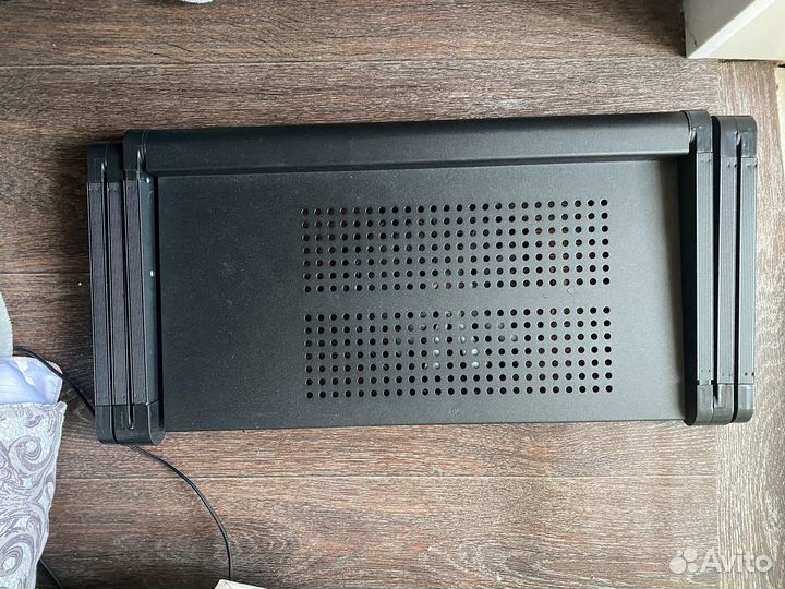 Столик для ноутбука